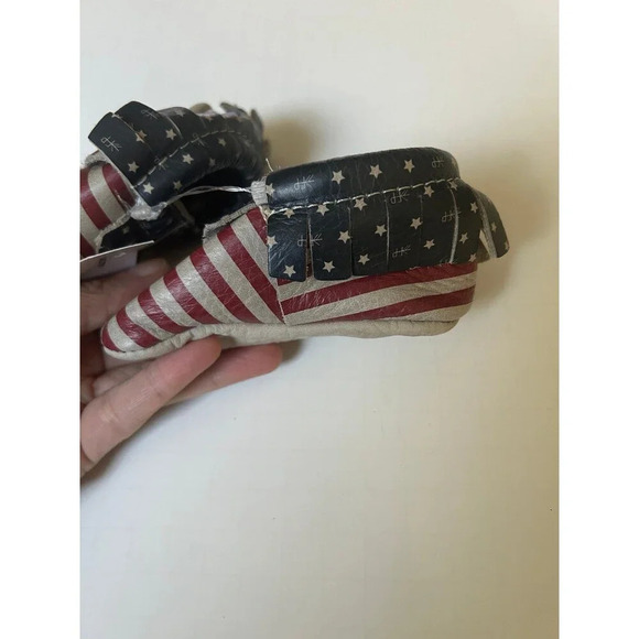NEW - Born in the USA Freshly Picked Moccasin Size 3 - Picture 2 of 6